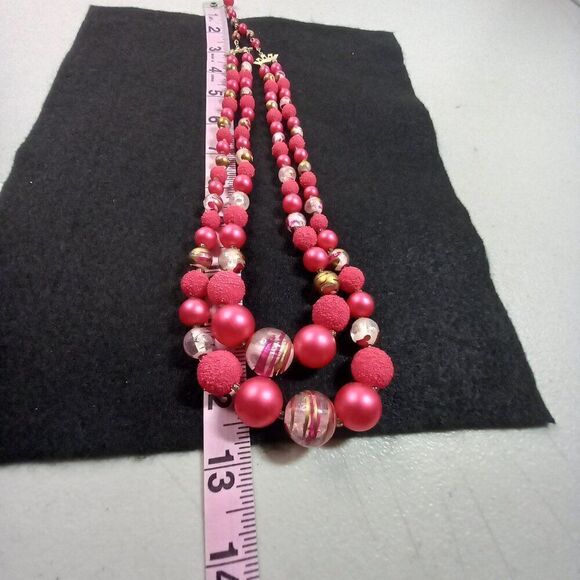 Vintage Hong Kong Graduated Textured, Smooth and Striped Beaded Necklace Chic - Picture 6 of 10